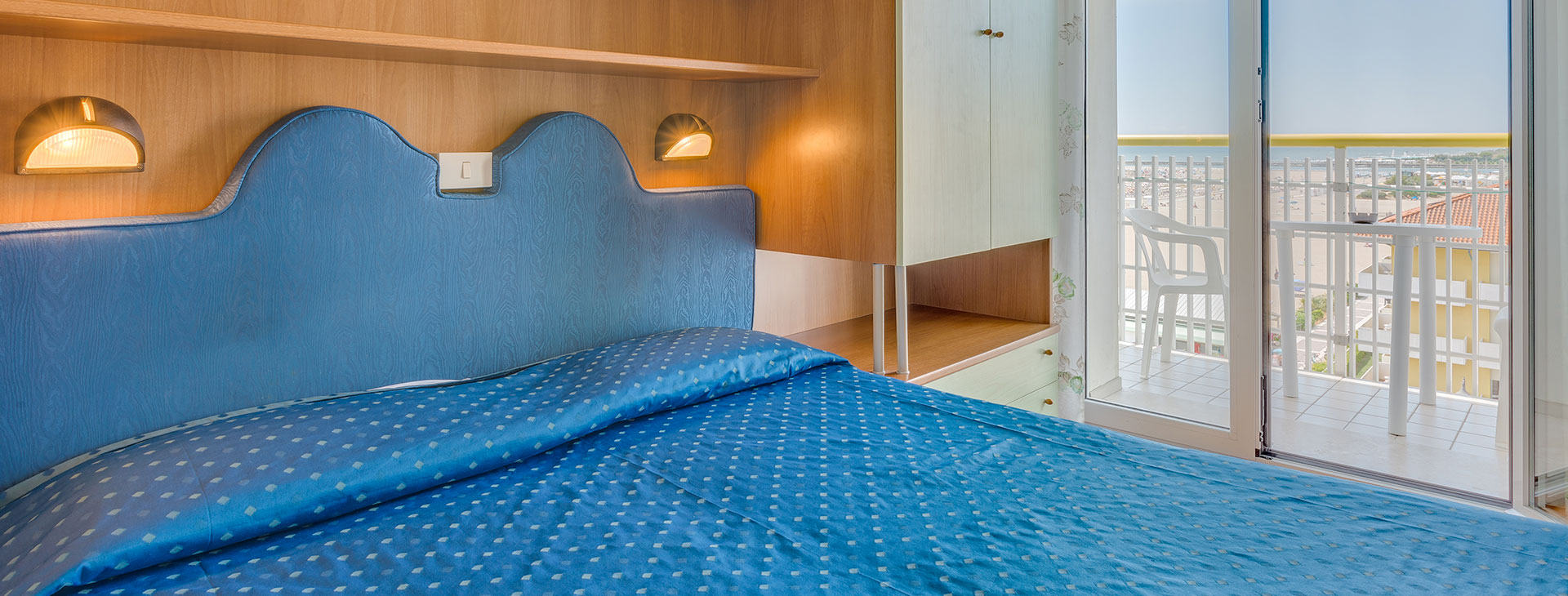 Hotel con camere vista mare a Caorle (RU)